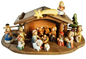 Nativity complete with stable (Auror Nativity)