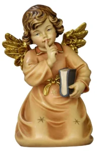 Angel arrodillado con libro