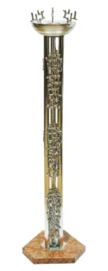 Candelero de pie troquelado
