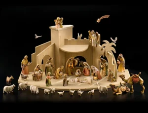 Set of 24 pieces (Joseph + stable)
