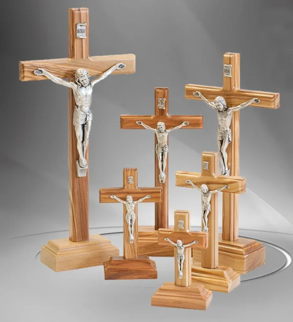 Crucifijo-madera-con-base-crma0204119-0