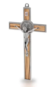 Cruz de San Benito. Madera y metal