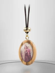 Medalla religiosa. Madera de olivo