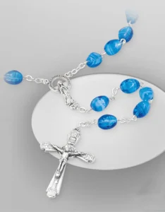 Rosario cristal. Color Azul. Bola ovalada